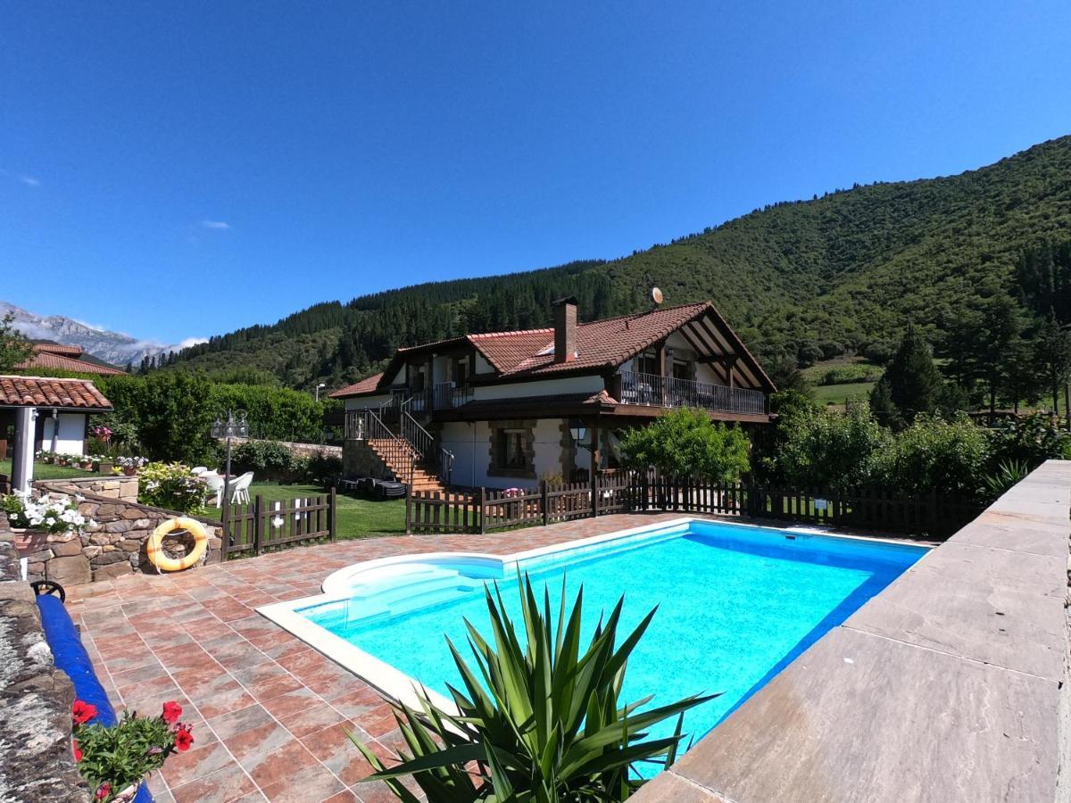 Apartamentos Rurales Valverde Potes Esterno foto