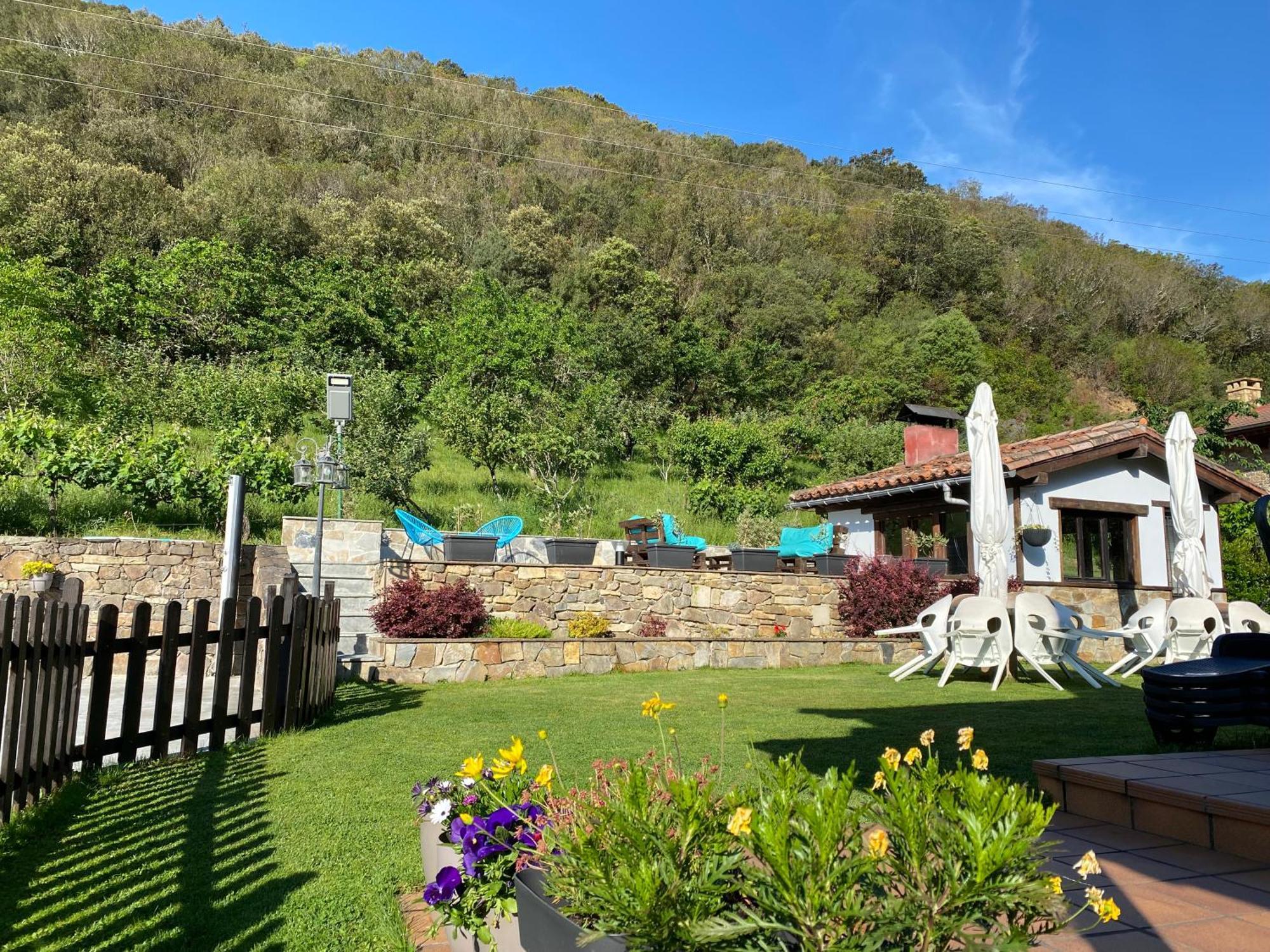 Apartamentos Rurales Valverde Potes Esterno foto